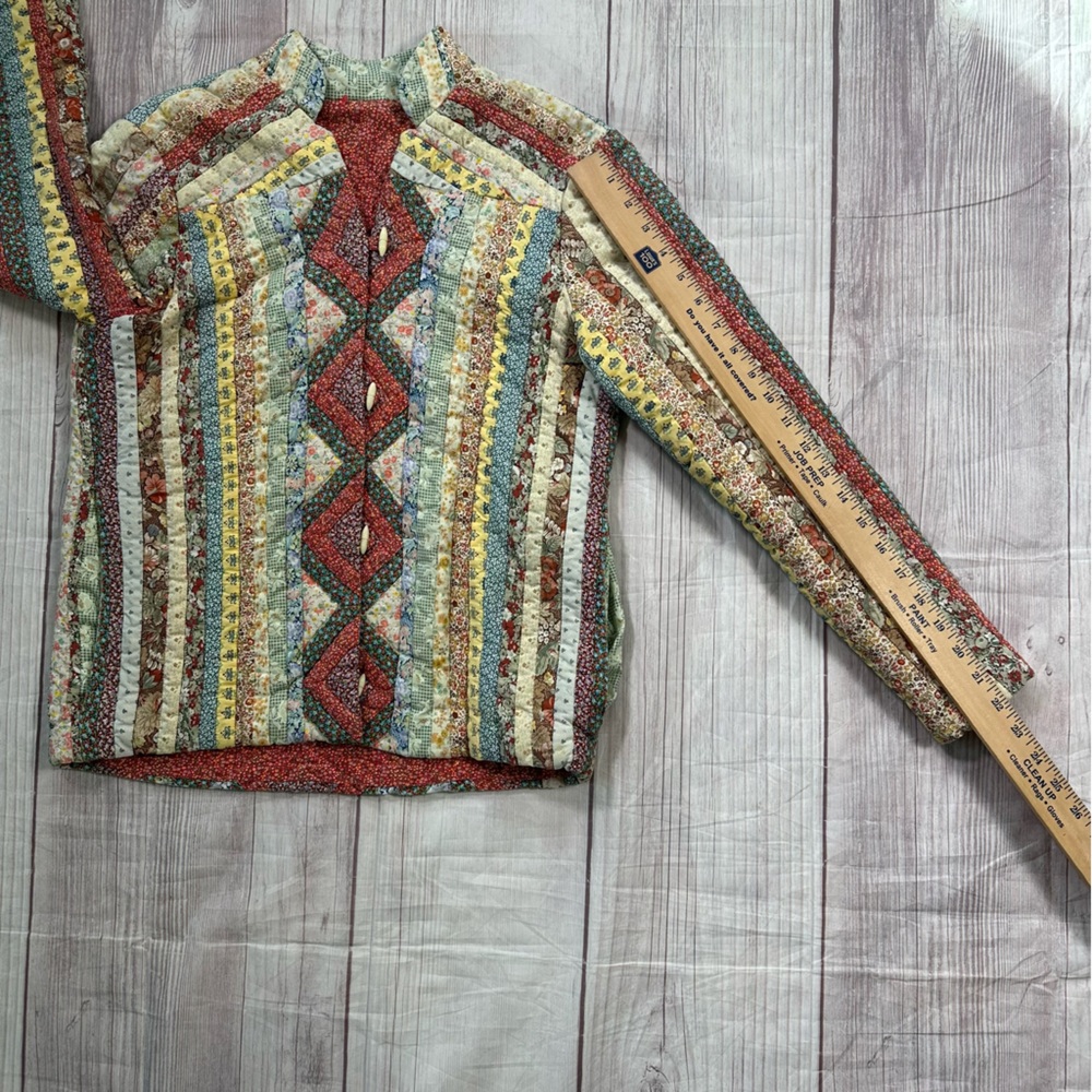 Women’s Hand Made Quilted Button Down Floral Print Jacket - Picture 5 of 7